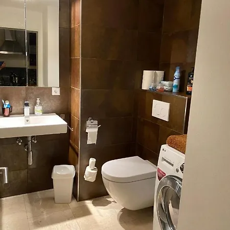 Chic Central City Views & Balcony Appartement Luxembourg